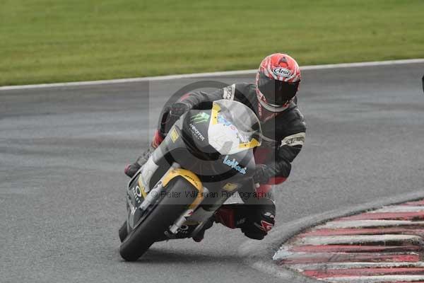 Motorcycle action photographs;Trackday digital images;event digital images;eventdigitalimages;no limits trackday;oulton park;oulton park circuit cheshire;oulton park photographs;peter wileman photography;trackday;trackday photos