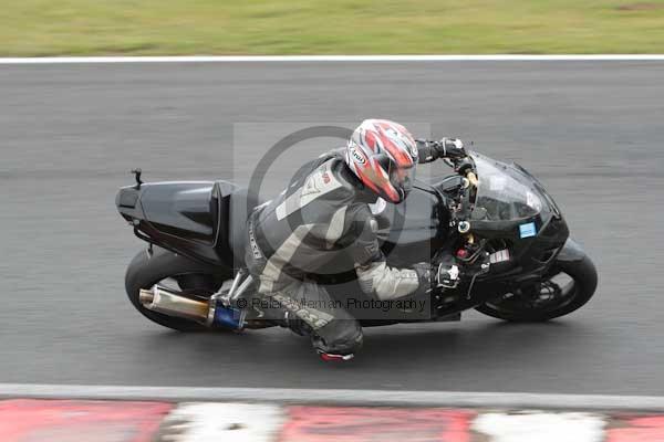 Motorcycle action photographs;Trackday digital images;event digital images;eventdigitalimages;no limits trackday;oulton park;oulton park circuit cheshire;oulton park photographs;peter wileman photography;trackday;trackday photos