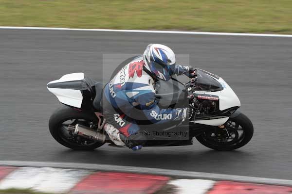 Motorcycle action photographs;Trackday digital images;event digital images;eventdigitalimages;no limits trackday;oulton park;oulton park circuit cheshire;oulton park photographs;peter wileman photography;trackday;trackday photos