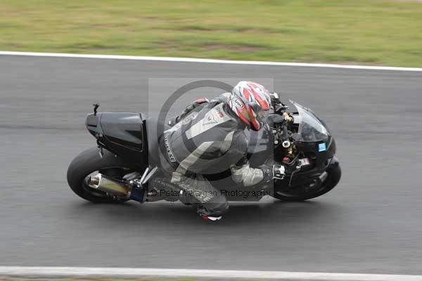 Motorcycle action photographs;Trackday digital images;event digital images;eventdigitalimages;no limits trackday;oulton park;oulton park circuit cheshire;oulton park photographs;peter wileman photography;trackday;trackday photos