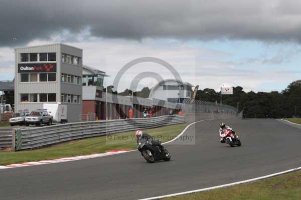 Motorcycle action photographs;Trackday digital images;event digital images;eventdigitalimages;no limits trackday;oulton park;oulton park circuit cheshire;oulton park photographs;peter wileman photography;trackday;trackday photos
