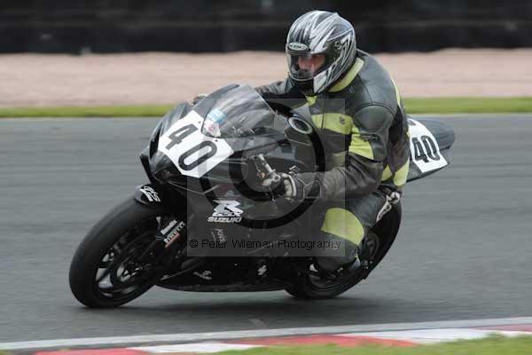 Motorcycle action photographs;Trackday digital images;event digital images;eventdigitalimages;no limits trackday;oulton park;oulton park circuit cheshire;oulton park photographs;peter wileman photography;trackday;trackday photos