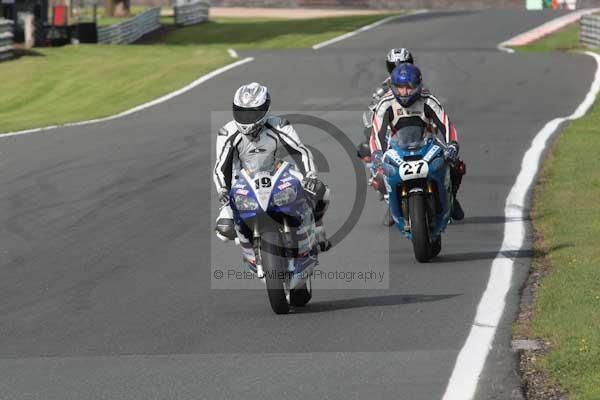 Motorcycle action photographs;Trackday digital images;event digital images;eventdigitalimages;no limits trackday;oulton park;oulton park circuit cheshire;oulton park photographs;peter wileman photography;trackday;trackday photos