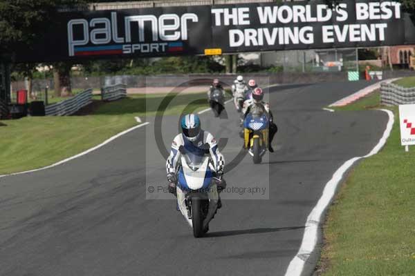 Motorcycle action photographs;Trackday digital images;event digital images;eventdigitalimages;no limits trackday;oulton park;oulton park circuit cheshire;oulton park photographs;peter wileman photography;trackday;trackday photos