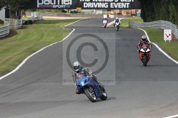 Motorcycle action photographs;Trackday digital images;event digital images;eventdigitalimages;no limits trackday;oulton park;oulton park circuit cheshire;oulton park photographs;peter wileman photography;trackday;trackday photos