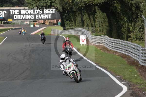 Motorcycle action photographs;Trackday digital images;event digital images;eventdigitalimages;no limits trackday;oulton park;oulton park circuit cheshire;oulton park photographs;peter wileman photography;trackday;trackday photos