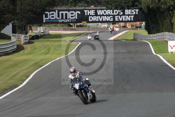 Motorcycle action photographs;Trackday digital images;event digital images;eventdigitalimages;no limits trackday;oulton park;oulton park circuit cheshire;oulton park photographs;peter wileman photography;trackday;trackday photos