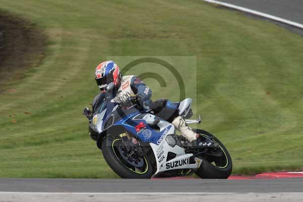 Motorcycle action photographs;Trackday digital images;event digital images;eventdigitalimages;no limits trackday;oulton park;oulton park circuit cheshire;oulton park photographs;peter wileman photography;trackday;trackday photos