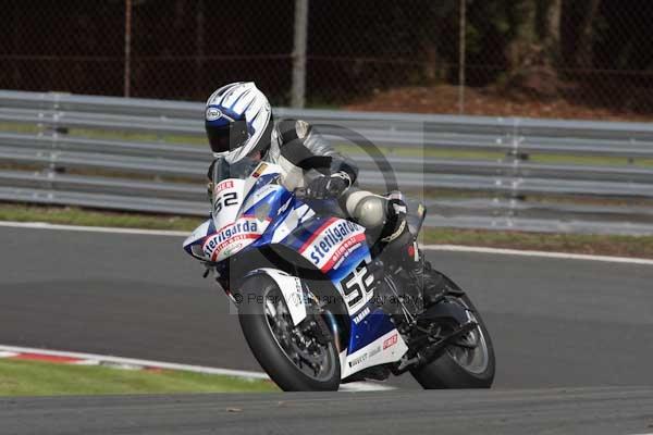 Motorcycle action photographs;Trackday digital images;event digital images;eventdigitalimages;no limits trackday;oulton park;oulton park circuit cheshire;oulton park photographs;peter wileman photography;trackday;trackday photos