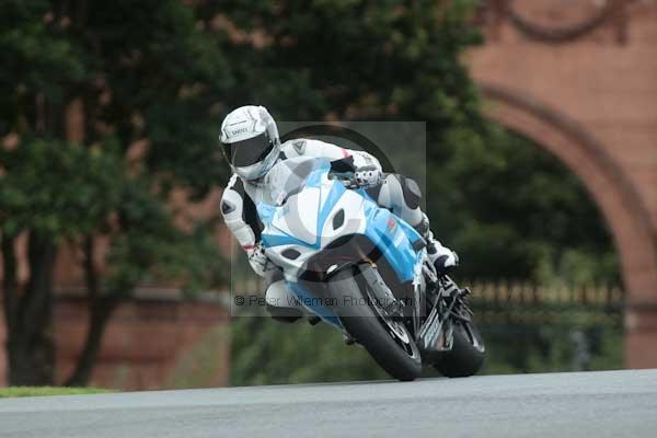 Motorcycle action photographs;Trackday digital images;event digital images;eventdigitalimages;no limits trackday;oulton park;oulton park circuit cheshire;oulton park photographs;peter wileman photography;trackday;trackday photos