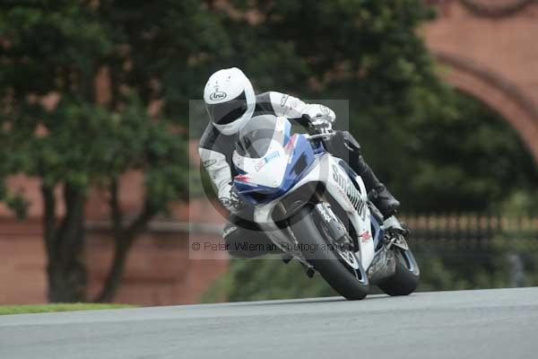 Motorcycle action photographs;Trackday digital images;event digital images;eventdigitalimages;no limits trackday;oulton park;oulton park circuit cheshire;oulton park photographs;peter wileman photography;trackday;trackday photos