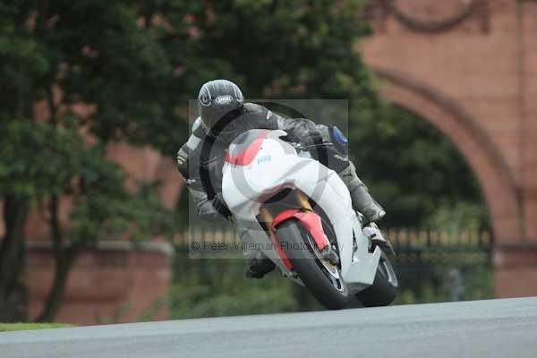Motorcycle action photographs;Trackday digital images;event digital images;eventdigitalimages;no limits trackday;oulton park;oulton park circuit cheshire;oulton park photographs;peter wileman photography;trackday;trackday photos