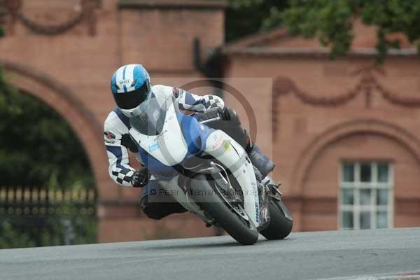 Motorcycle action photographs;Trackday digital images;event digital images;eventdigitalimages;no limits trackday;oulton park;oulton park circuit cheshire;oulton park photographs;peter wileman photography;trackday;trackday photos