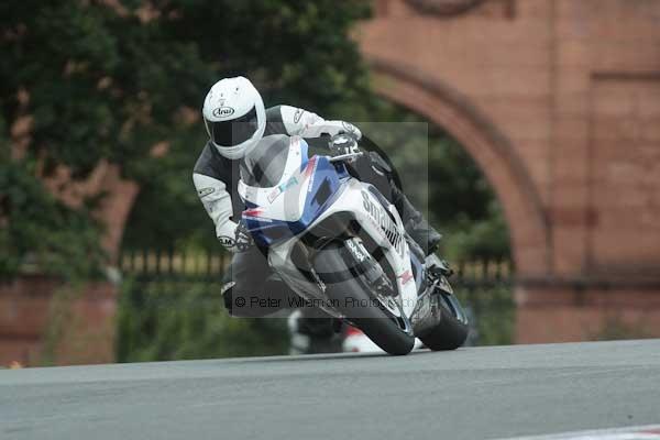 Motorcycle action photographs;Trackday digital images;event digital images;eventdigitalimages;no limits trackday;oulton park;oulton park circuit cheshire;oulton park photographs;peter wileman photography;trackday;trackday photos