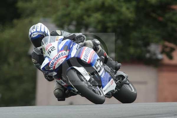 Motorcycle action photographs;Trackday digital images;event digital images;eventdigitalimages;no limits trackday;oulton park;oulton park circuit cheshire;oulton park photographs;peter wileman photography;trackday;trackday photos