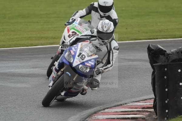 Motorcycle action photographs;Trackday digital images;event digital images;eventdigitalimages;no limits trackday;oulton park;oulton park circuit cheshire;oulton park photographs;peter wileman photography;trackday;trackday photos