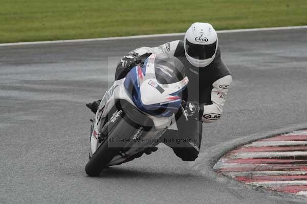 Motorcycle action photographs;Trackday digital images;event digital images;eventdigitalimages;no limits trackday;oulton park;oulton park circuit cheshire;oulton park photographs;peter wileman photography;trackday;trackday photos