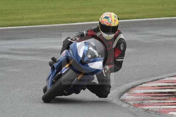 Motorcycle action photographs;Trackday digital images;event digital images;eventdigitalimages;no limits trackday;oulton park;oulton park circuit cheshire;oulton park photographs;peter wileman photography;trackday;trackday photos