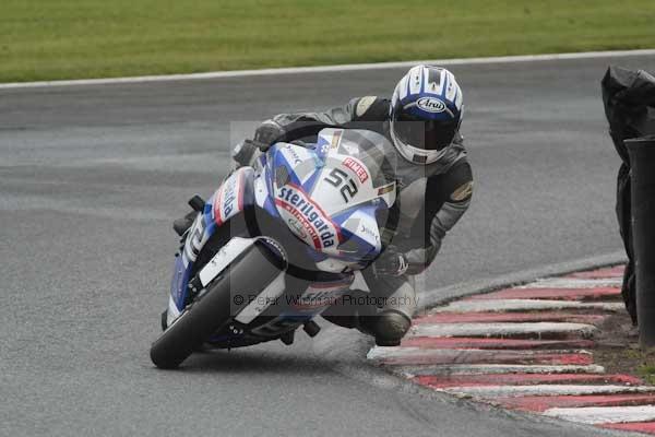 Motorcycle action photographs;Trackday digital images;event digital images;eventdigitalimages;no limits trackday;oulton park;oulton park circuit cheshire;oulton park photographs;peter wileman photography;trackday;trackday photos