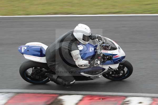 Motorcycle action photographs;Trackday digital images;event digital images;eventdigitalimages;no limits trackday;oulton park;oulton park circuit cheshire;oulton park photographs;peter wileman photography;trackday;trackday photos