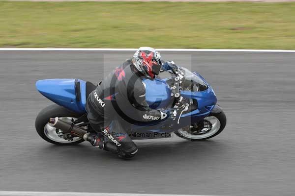 Motorcycle action photographs;Trackday digital images;event digital images;eventdigitalimages;no limits trackday;oulton park;oulton park circuit cheshire;oulton park photographs;peter wileman photography;trackday;trackday photos