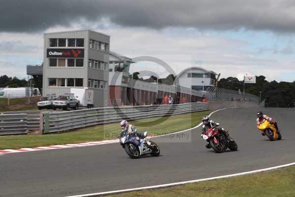 Motorcycle action photographs;Trackday digital images;event digital images;eventdigitalimages;no limits trackday;oulton park;oulton park circuit cheshire;oulton park photographs;peter wileman photography;trackday;trackday photos