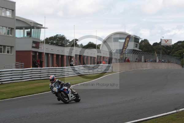 Motorcycle action photographs;Trackday digital images;event digital images;eventdigitalimages;no limits trackday;oulton park;oulton park circuit cheshire;oulton park photographs;peter wileman photography;trackday;trackday photos