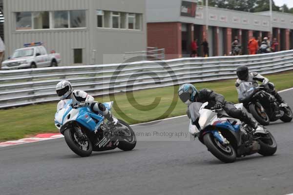 Motorcycle action photographs;Trackday digital images;event digital images;eventdigitalimages;no limits trackday;oulton park;oulton park circuit cheshire;oulton park photographs;peter wileman photography;trackday;trackday photos