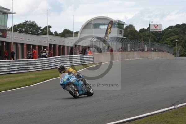 Motorcycle action photographs;Trackday digital images;event digital images;eventdigitalimages;no limits trackday;oulton park;oulton park circuit cheshire;oulton park photographs;peter wileman photography;trackday;trackday photos