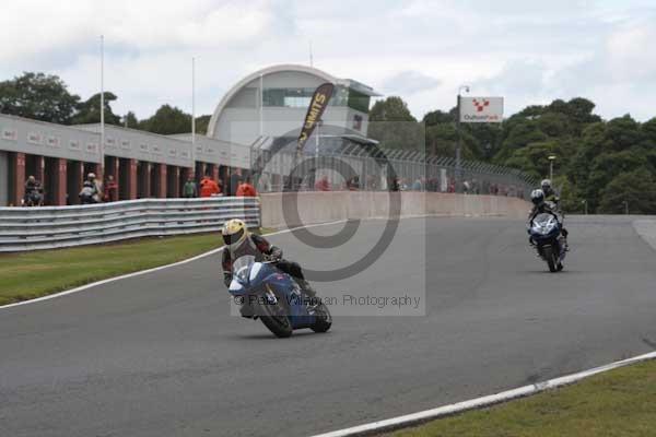 Motorcycle action photographs;Trackday digital images;event digital images;eventdigitalimages;no limits trackday;oulton park;oulton park circuit cheshire;oulton park photographs;peter wileman photography;trackday;trackday photos