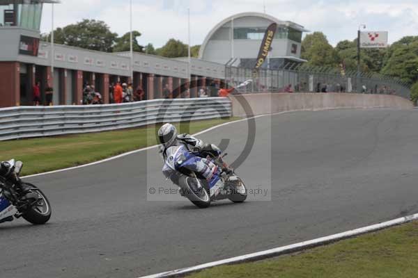 Motorcycle action photographs;Trackday digital images;event digital images;eventdigitalimages;no limits trackday;oulton park;oulton park circuit cheshire;oulton park photographs;peter wileman photography;trackday;trackday photos