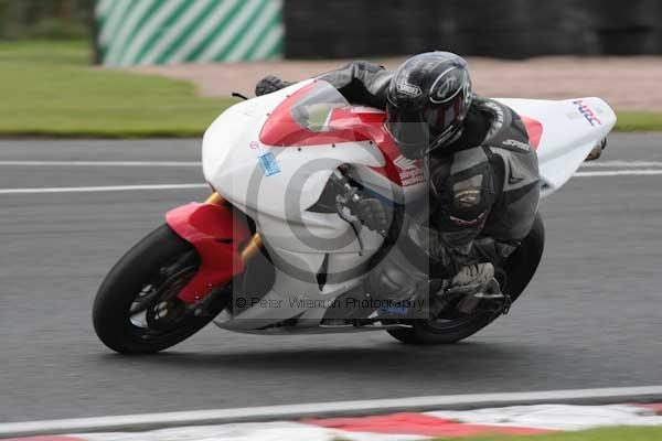 Motorcycle action photographs;Trackday digital images;event digital images;eventdigitalimages;no limits trackday;oulton park;oulton park circuit cheshire;oulton park photographs;peter wileman photography;trackday;trackday photos