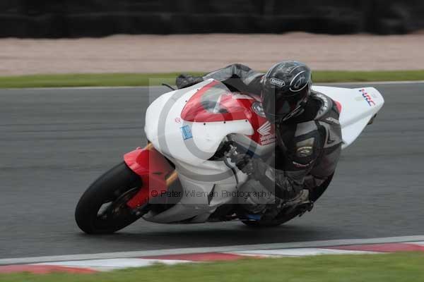 Motorcycle action photographs;Trackday digital images;event digital images;eventdigitalimages;no limits trackday;oulton park;oulton park circuit cheshire;oulton park photographs;peter wileman photography;trackday;trackday photos