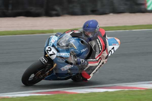 Motorcycle action photographs;Trackday digital images;event digital images;eventdigitalimages;no limits trackday;oulton park;oulton park circuit cheshire;oulton park photographs;peter wileman photography;trackday;trackday photos