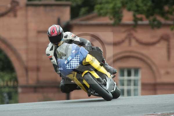 Motorcycle action photographs;Trackday digital images;event digital images;eventdigitalimages;no limits trackday;oulton park;oulton park circuit cheshire;oulton park photographs;peter wileman photography;trackday;trackday photos