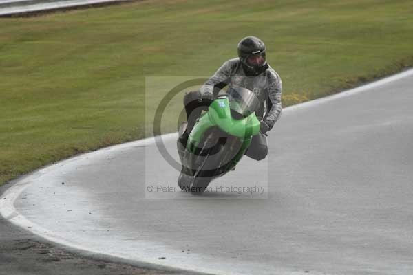 Motorcycle action photographs;Trackday digital images;event digital images;eventdigitalimages;no limits trackday;oulton park;oulton park circuit cheshire;oulton park photographs;peter wileman photography;trackday;trackday photos
