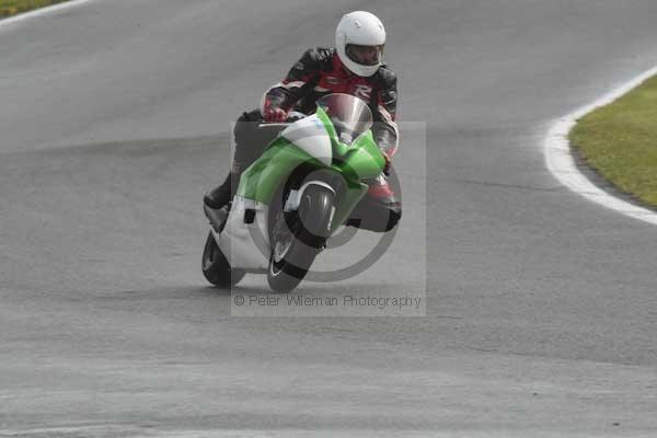 Motorcycle action photographs;Trackday digital images;event digital images;eventdigitalimages;no limits trackday;oulton park;oulton park circuit cheshire;oulton park photographs;peter wileman photography;trackday;trackday photos