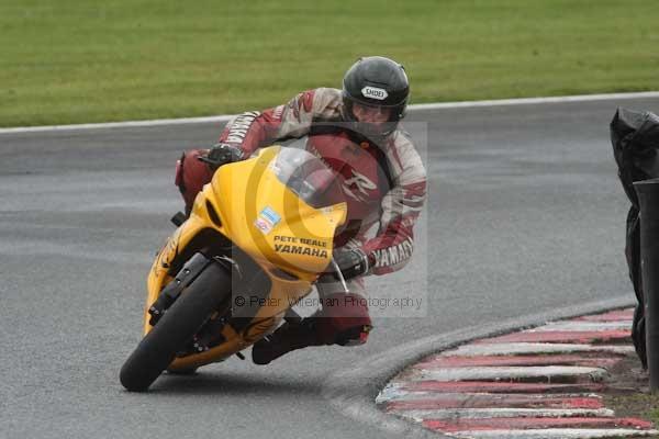 Motorcycle action photographs;Trackday digital images;event digital images;eventdigitalimages;no limits trackday;oulton park;oulton park circuit cheshire;oulton park photographs;peter wileman photography;trackday;trackday photos