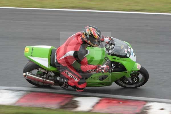 Motorcycle action photographs;Trackday digital images;event digital images;eventdigitalimages;no limits trackday;oulton park;oulton park circuit cheshire;oulton park photographs;peter wileman photography;trackday;trackday photos