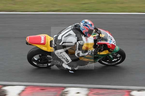Motorcycle action photographs;Trackday digital images;event digital images;eventdigitalimages;no limits trackday;oulton park;oulton park circuit cheshire;oulton park photographs;peter wileman photography;trackday;trackday photos