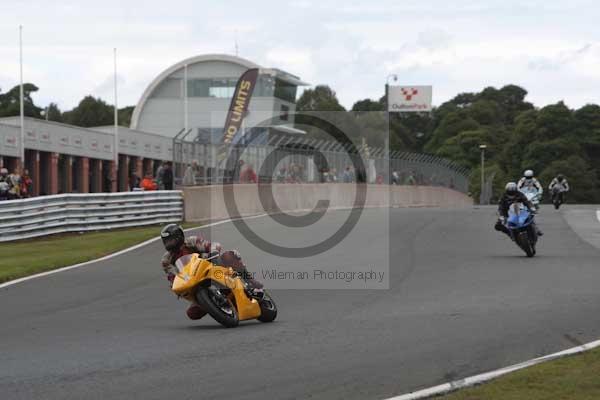 Motorcycle action photographs;Trackday digital images;event digital images;eventdigitalimages;no limits trackday;oulton park;oulton park circuit cheshire;oulton park photographs;peter wileman photography;trackday;trackday photos