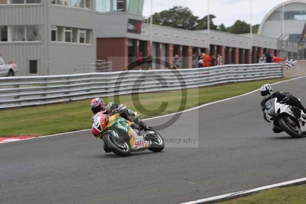 Motorcycle action photographs;Trackday digital images;event digital images;eventdigitalimages;no limits trackday;oulton park;oulton park circuit cheshire;oulton park photographs;peter wileman photography;trackday;trackday photos