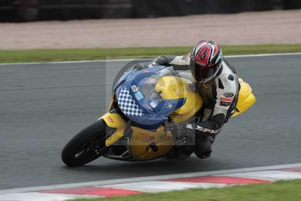 Motorcycle action photographs;Trackday digital images;event digital images;eventdigitalimages;no limits trackday;oulton park;oulton park circuit cheshire;oulton park photographs;peter wileman photography;trackday;trackday photos