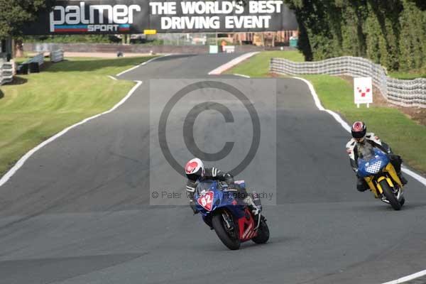 Motorcycle action photographs;Trackday digital images;event digital images;eventdigitalimages;no limits trackday;oulton park;oulton park circuit cheshire;oulton park photographs;peter wileman photography;trackday;trackday photos