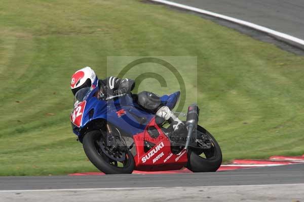 Motorcycle action photographs;Trackday digital images;event digital images;eventdigitalimages;no limits trackday;oulton park;oulton park circuit cheshire;oulton park photographs;peter wileman photography;trackday;trackday photos