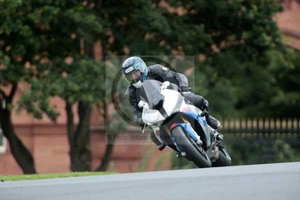 Motorcycle action photographs;Trackday digital images;event digital images;eventdigitalimages;no limits trackday;oulton park;oulton park circuit cheshire;oulton park photographs;peter wileman photography;trackday;trackday photos