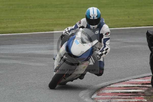 Motorcycle action photographs;Trackday digital images;event digital images;eventdigitalimages;no limits trackday;oulton park;oulton park circuit cheshire;oulton park photographs;peter wileman photography;trackday;trackday photos