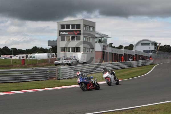 Motorcycle action photographs;Trackday digital images;event digital images;eventdigitalimages;no limits trackday;oulton park;oulton park circuit cheshire;oulton park photographs;peter wileman photography;trackday;trackday photos
