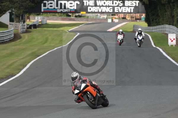Motorcycle action photographs;Trackday digital images;event digital images;eventdigitalimages;no limits trackday;oulton park;oulton park circuit cheshire;oulton park photographs;peter wileman photography;trackday;trackday photos