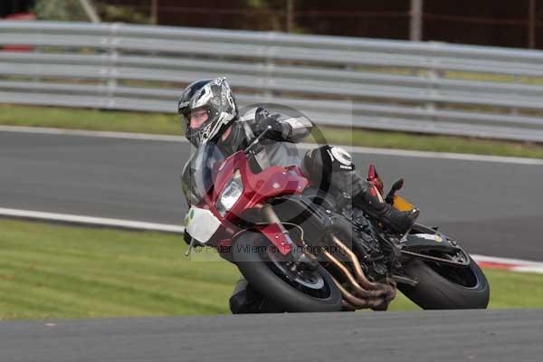 Motorcycle action photographs;Trackday digital images;event digital images;eventdigitalimages;no limits trackday;oulton park;oulton park circuit cheshire;oulton park photographs;peter wileman photography;trackday;trackday photos